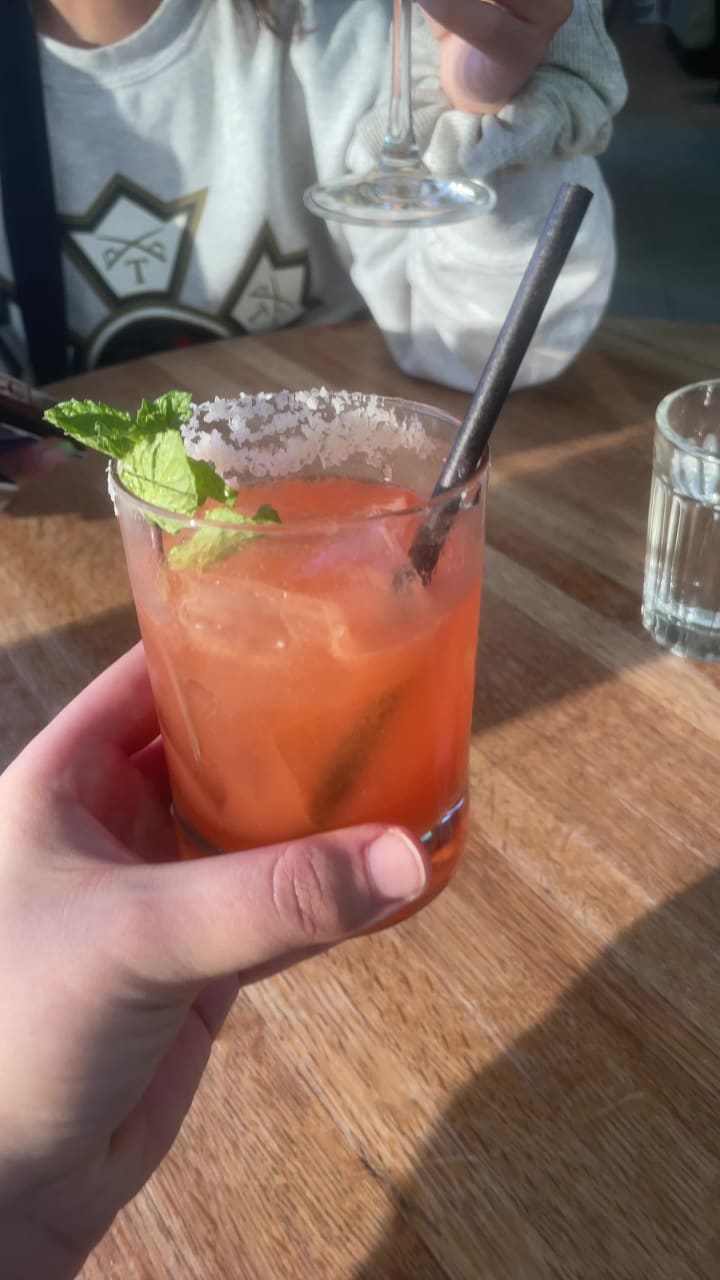 Video review of Earls Kitchen + Bar