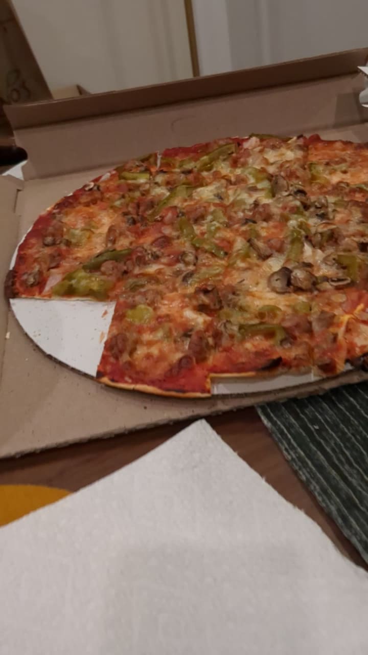 Video review of Michael's Original Pizzeria & Tavern