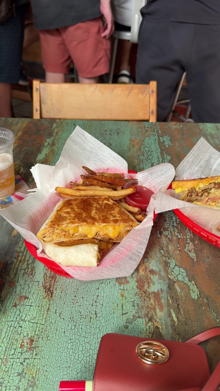 Video review of La Taberna Lúpulo