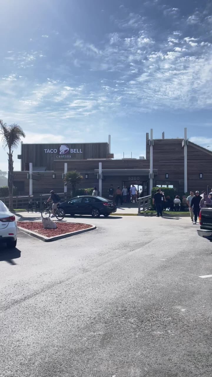 Video review of Taco Bell