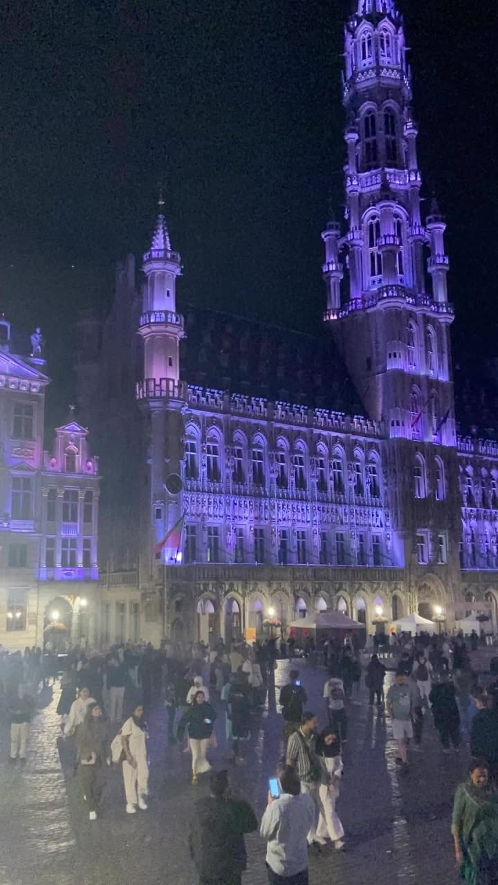 Video review of Grand Place (Grote Markt)