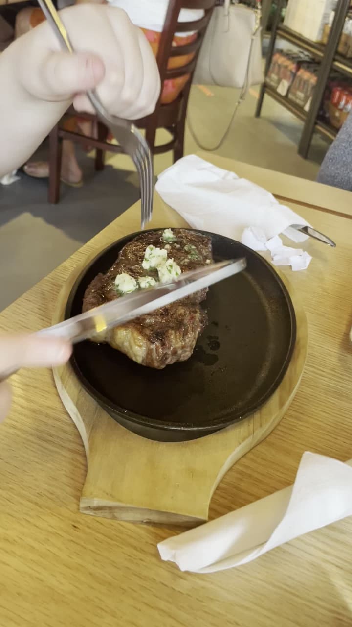 New York Butcher Shoppe & Wine Bar