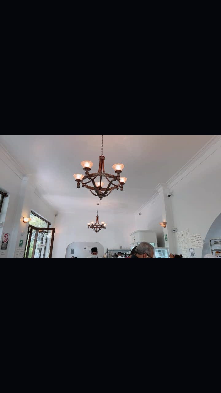 Video review of Maque