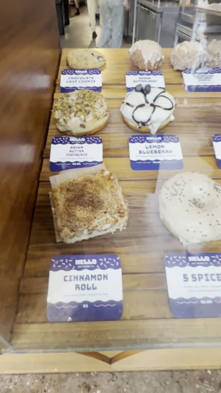 Video review of District Donuts Sliders Brew