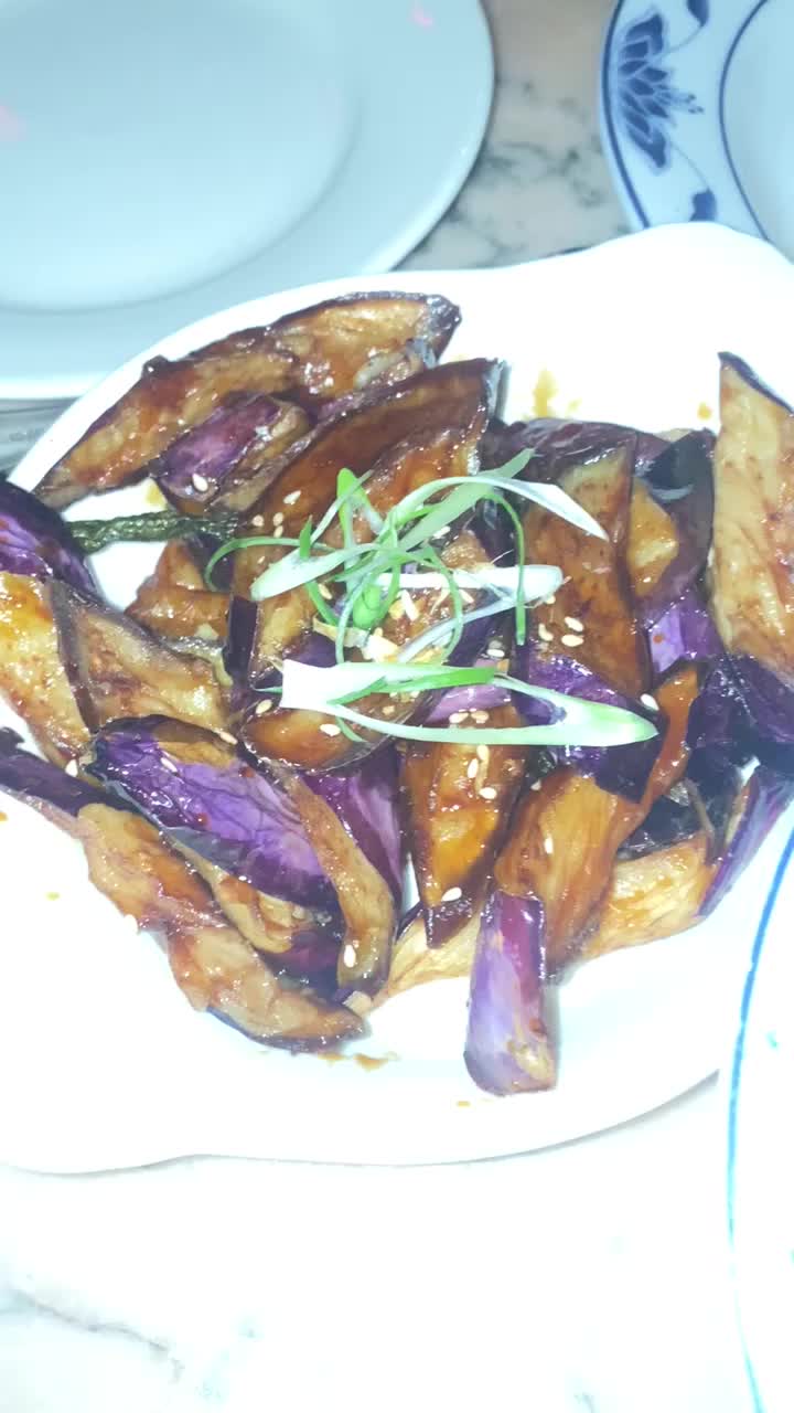 Video review of Macao Trading Company