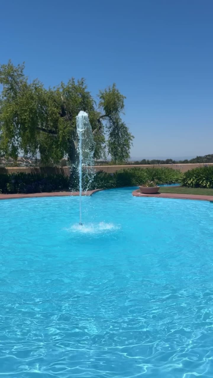 Video review of Civic Center Plaza